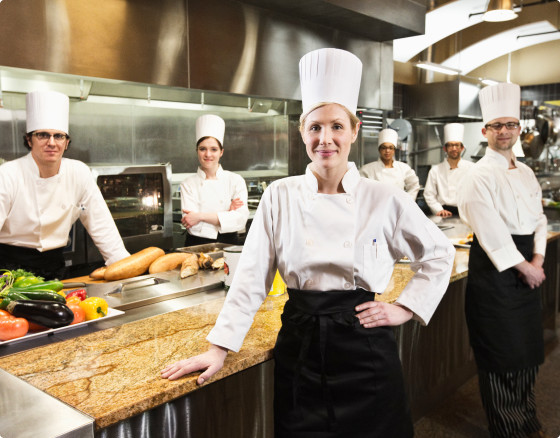 Finom ételek és catering szolgáltatások – YOLO Catering